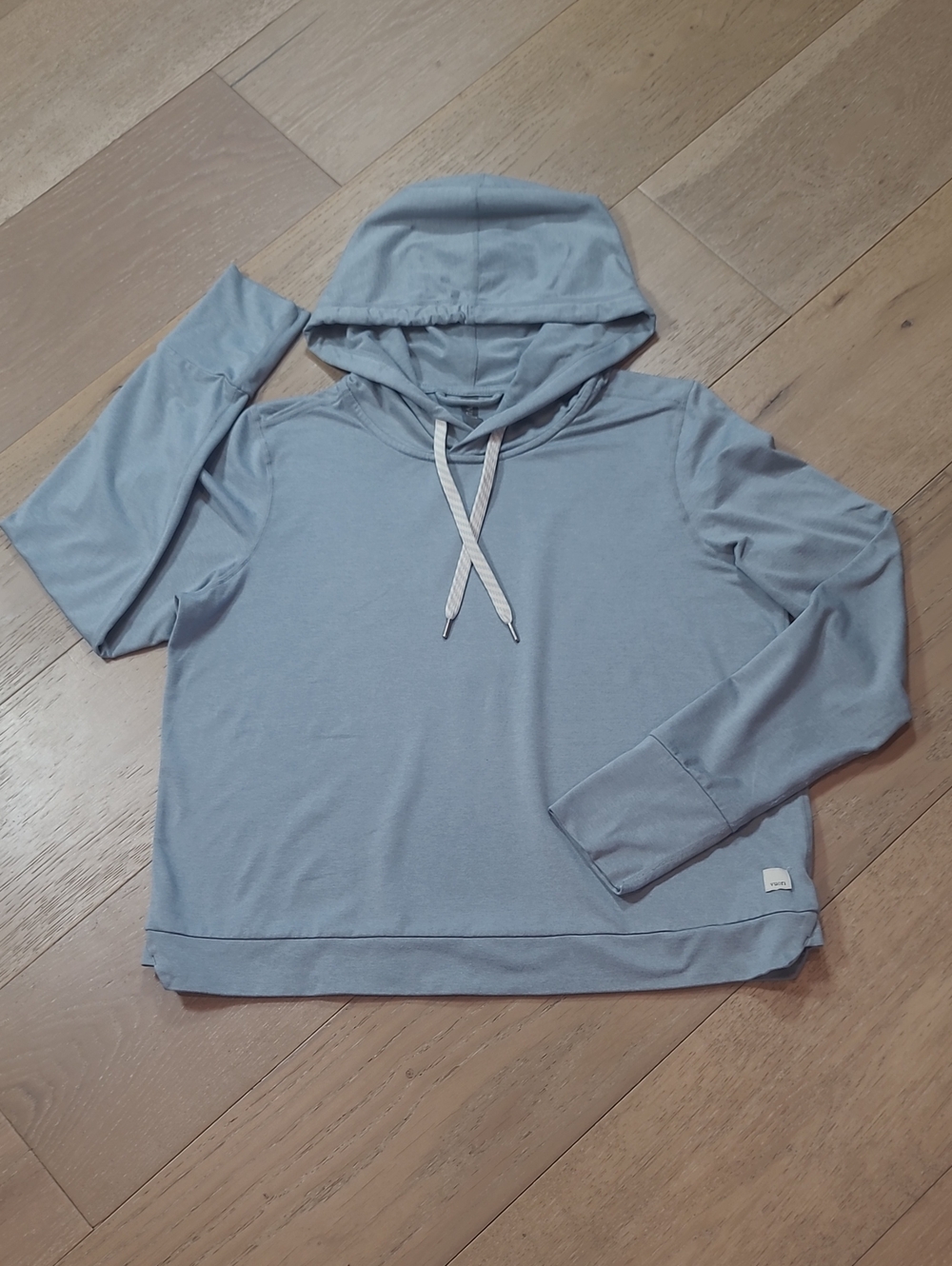EUC Vuori Halo Essentials Hoodie Women's sz M Stone Blue Lightweight Activewear